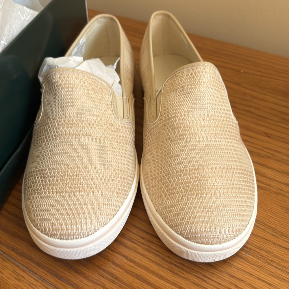 Lauren Ralph Lauren Cream Loafers Slip-Ons
NWT
